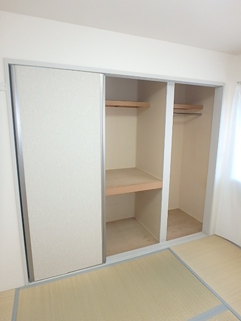 エクセル春日A 収納