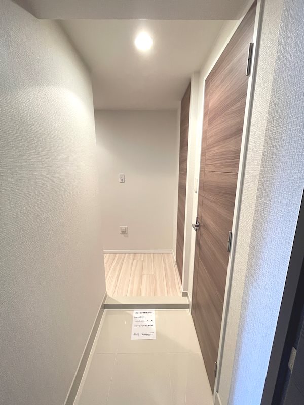 プレシス関内千歳公園 玄関