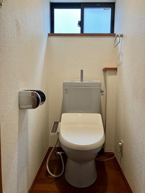 楠町戸建 トイレ