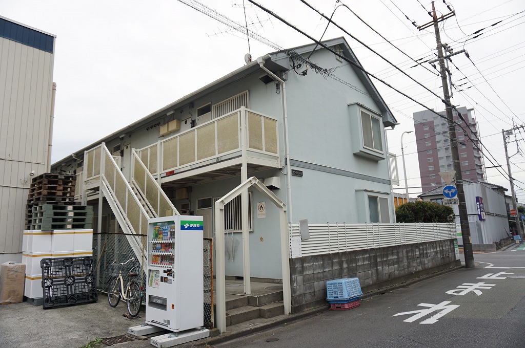 ホワイトジュネス 203号室 外観