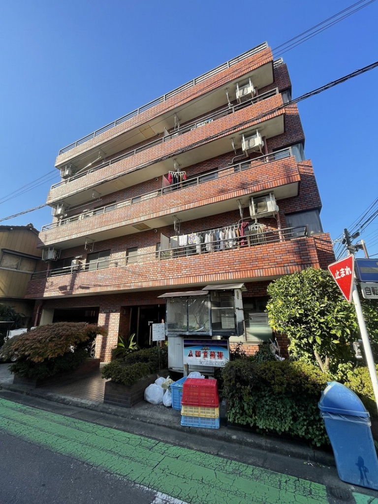 サンセット９０ 301号室 外観