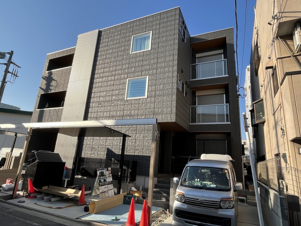 Ｓａｒｅｎｅ　Ｃｏｕｒｔ 101号室 外観