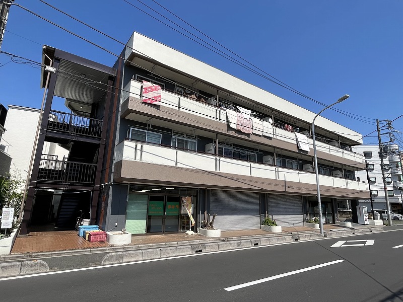 ファーストマンション 201号室 外観