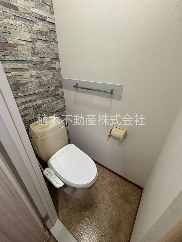 ロイヤルタウンノーブル B棟 トイレ