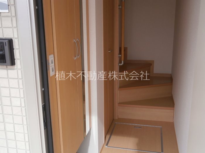 ミール・シーヴォン 玄関