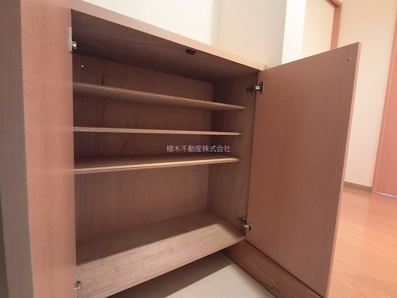 ロイヤルパレスⅢ  収納