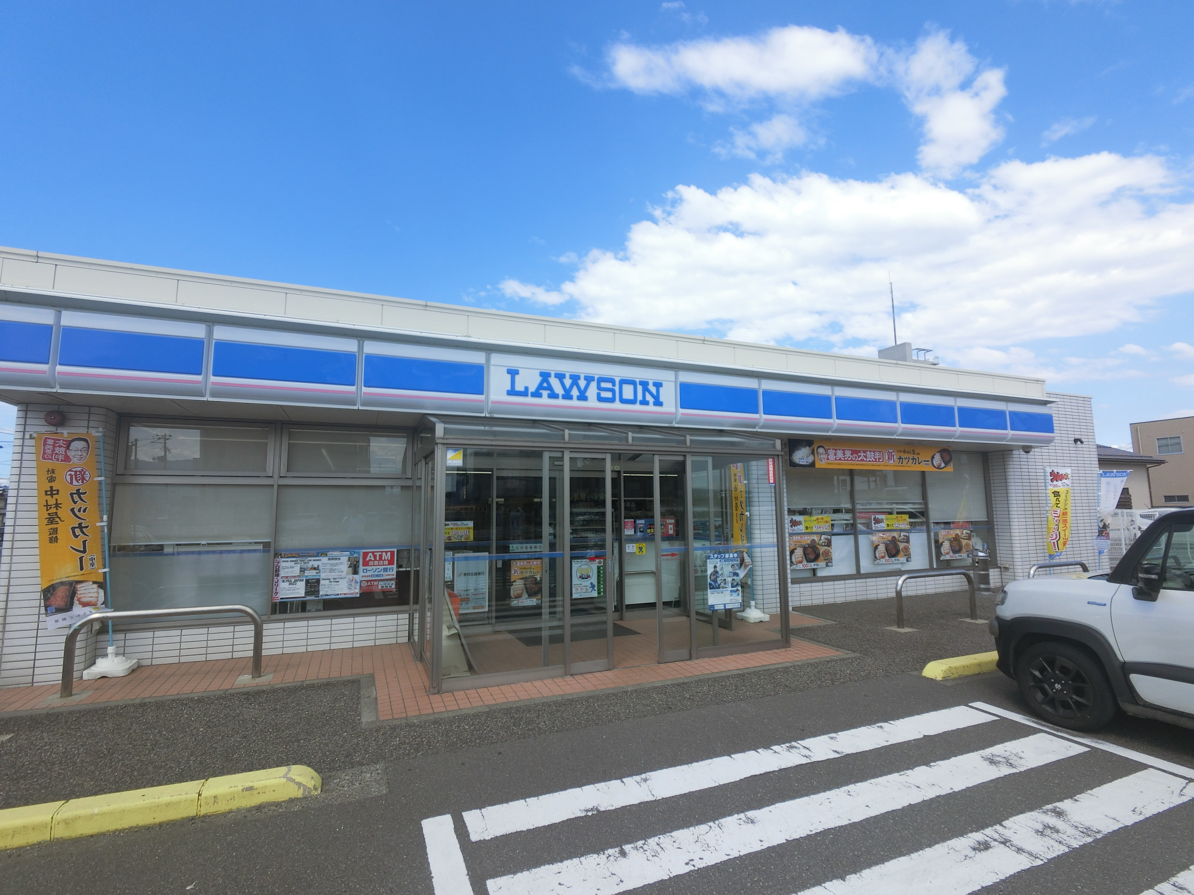 シュエットフルール  コンビニ