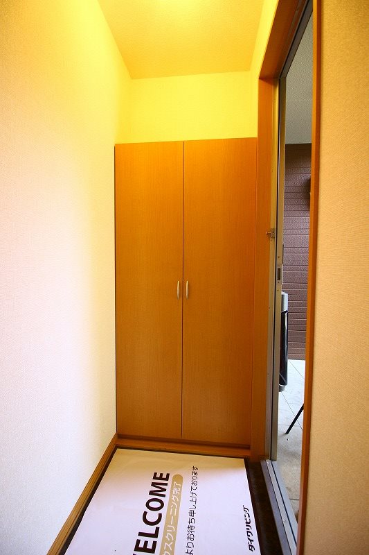福岡県小郡市大崎800-5 玄関