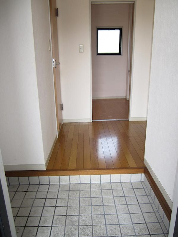 イースト通りＣ棟 玄関