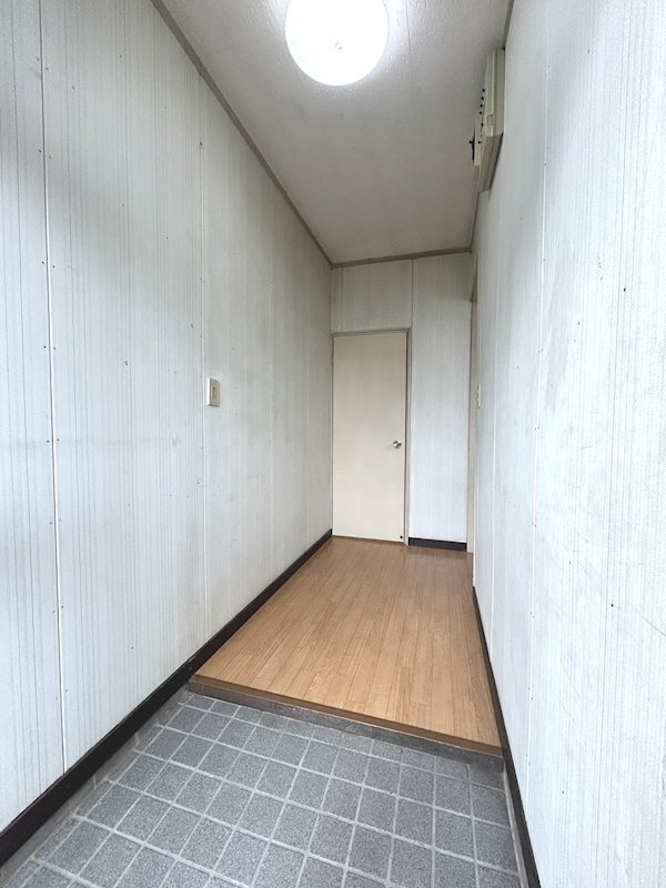 伊藤アパート 玄関