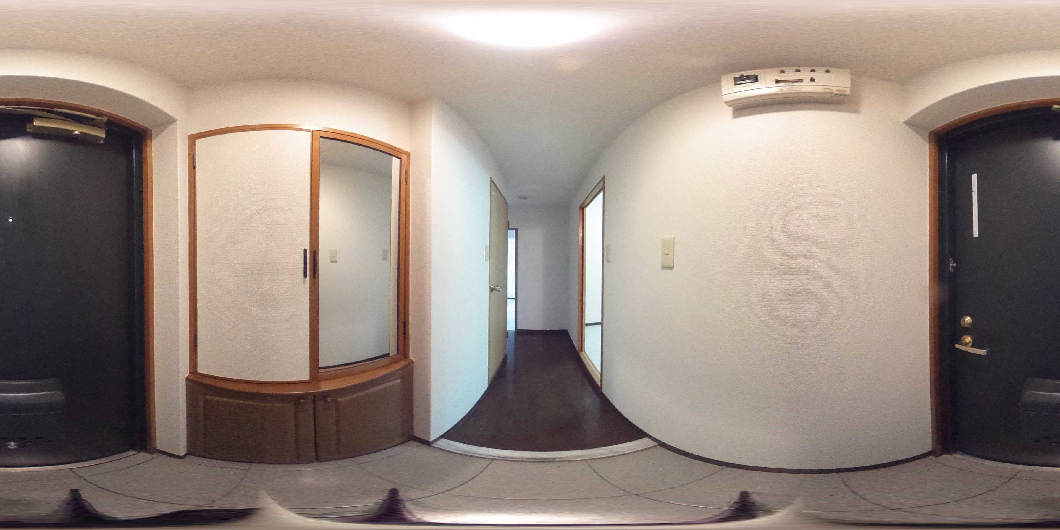 レガシー栄 玄関