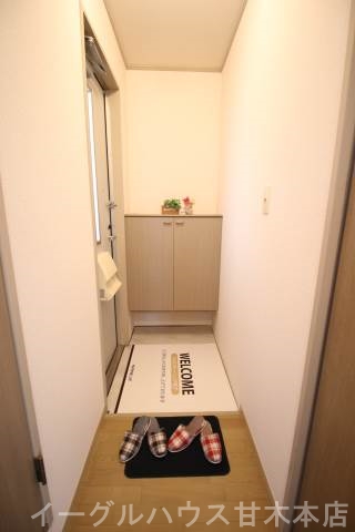 グランシャリオＣ棟 玄関