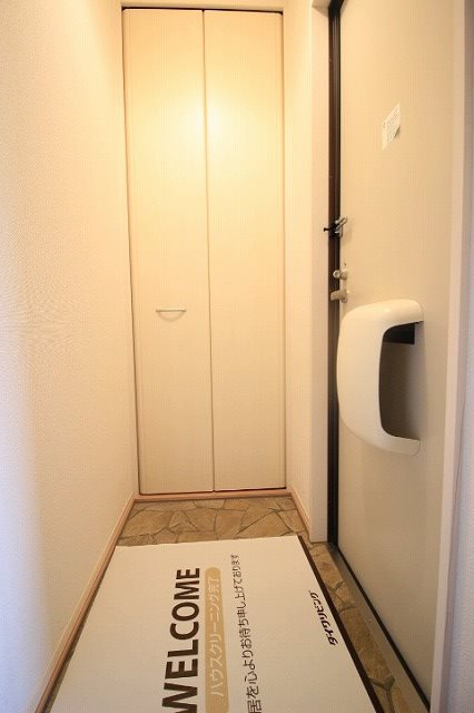 アンシャンテ 玄関