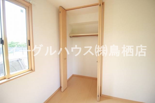 ヴェル・フォンセみやきＢ棟 収納