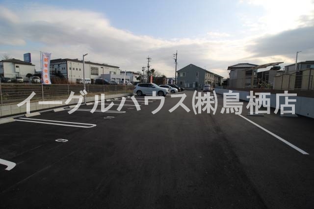 ヴィラージュ 駐車場