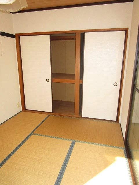 轟木ハイツD棟 ベッドルーム