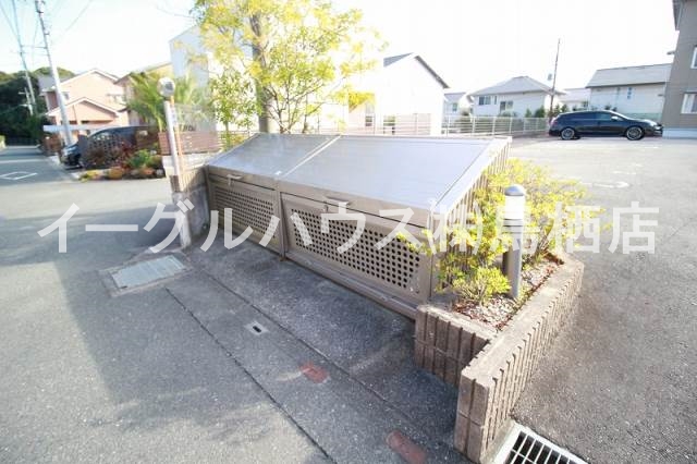 ウィスタリア その他