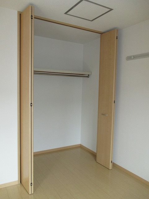 ジュネス・鳥栖 収納