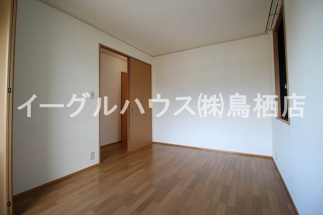 グロワールＢ棟 ベッドルーム