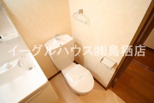 E.POPULAR トイレ