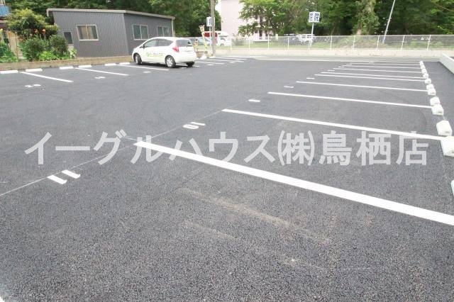 CASAFIORE中原 駐車場