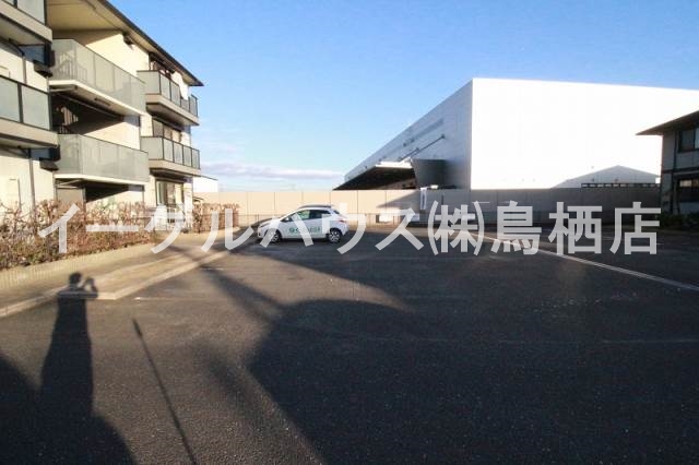 デビューOne　A棟 駐車場