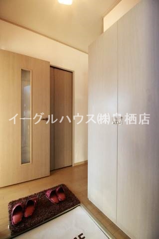 デビューOne　A棟 玄関