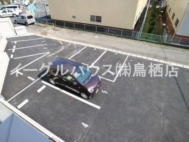 アルヴィーダ基山Ⅱ 駐車場