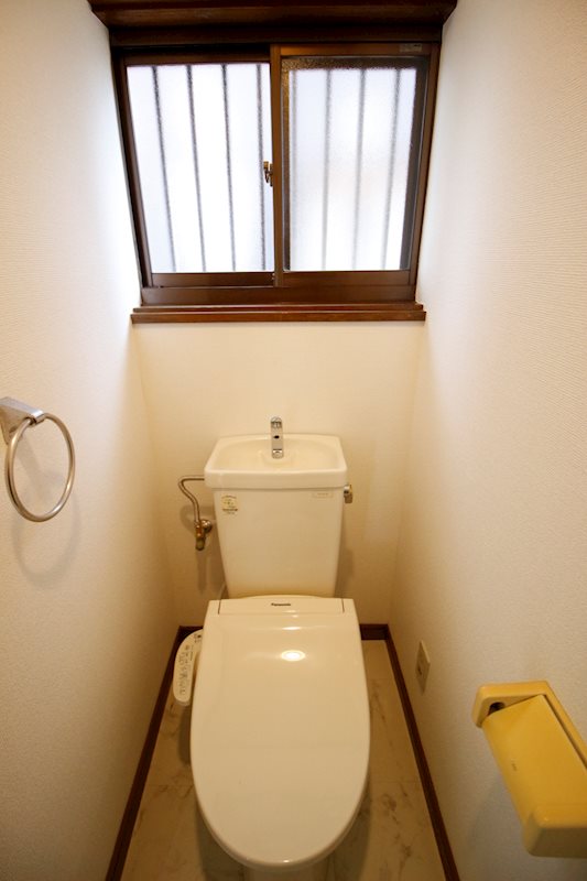 ハイツ岡下 トイレ