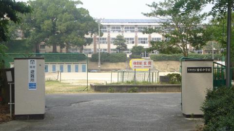 ハイツ岡下 中学校