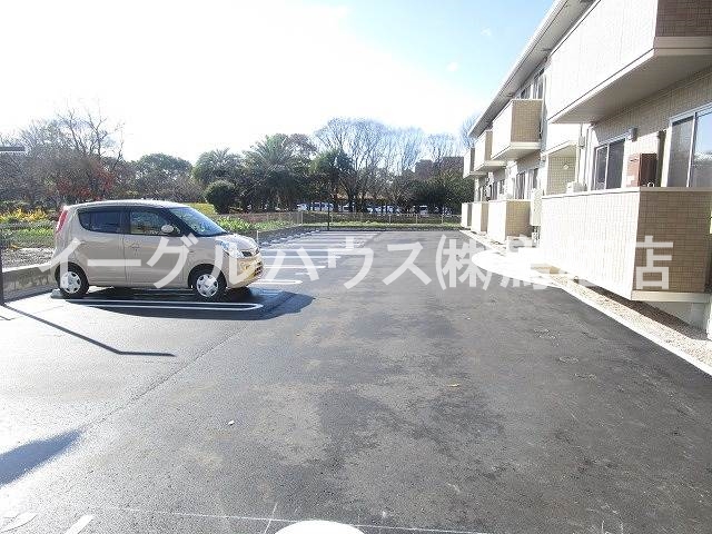 ソレイユ宿 駐車場