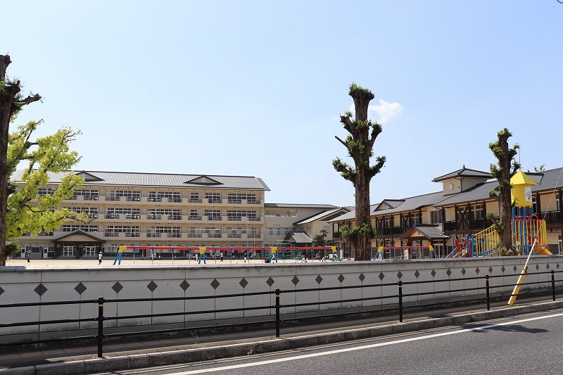 サンリットスクエアＡ 小学校