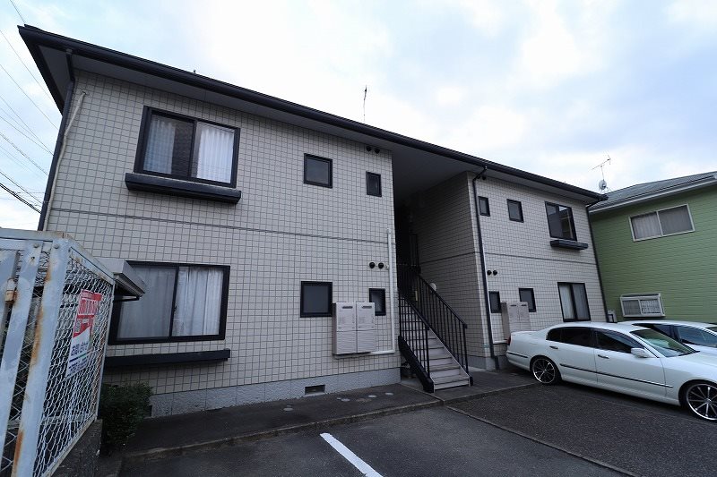 プレジールすがや 駐車場