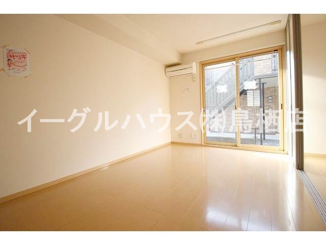 ジュネス・鳥栖 リビング