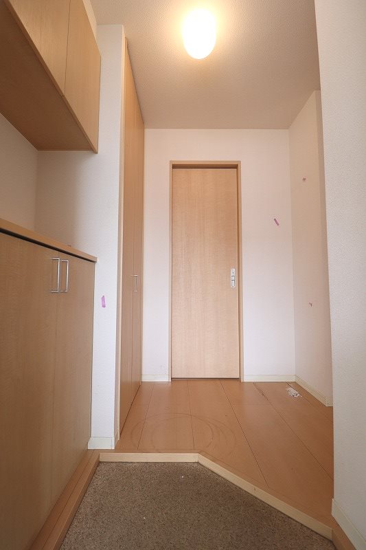 シャーメゾン和F棟 玄関