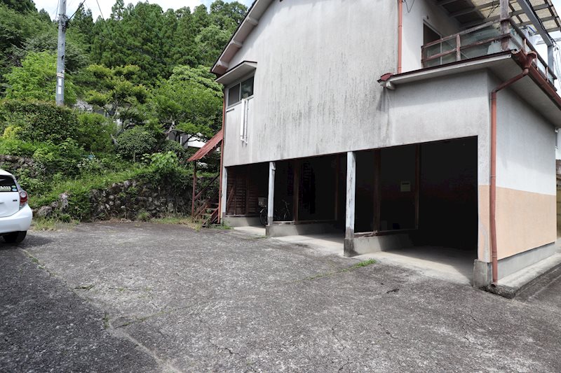 やまなみ荘 駐車場