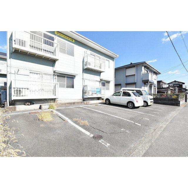 グリーンハイツ堤A 駐車場