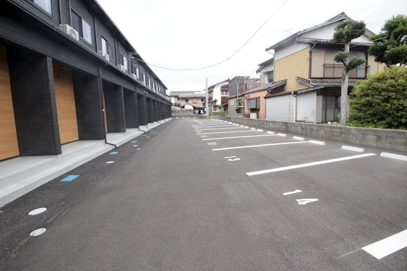 ナナザスタイル田主丸 駐車場