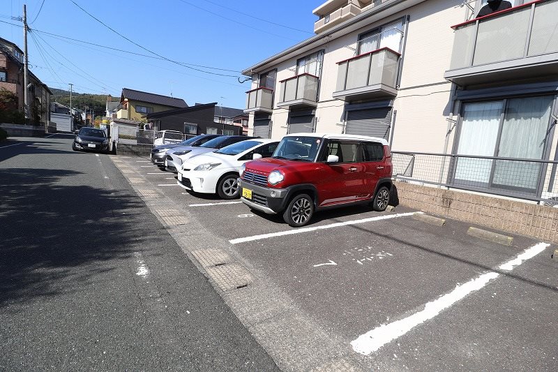 アンジェリーク  駐車場