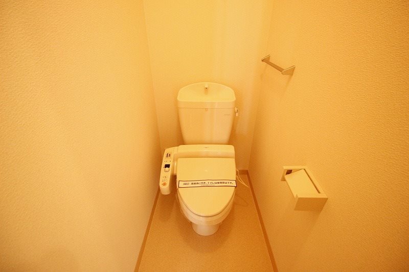 シャーメゾン来春 トイレ