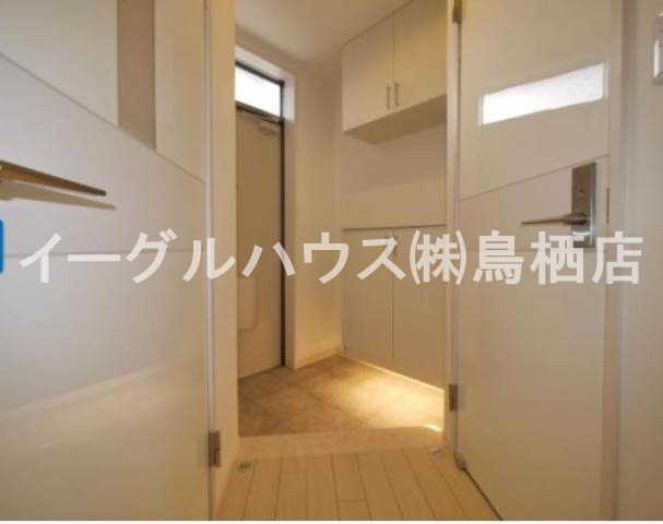 プレミアム萱方Ⅱ 玄関