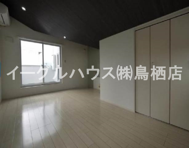 プレミアム萱方Ⅱ リビング