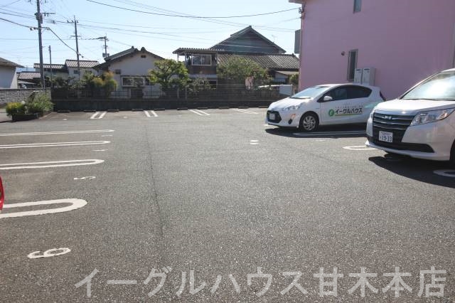 メゾンフィーユ　I 駐車場