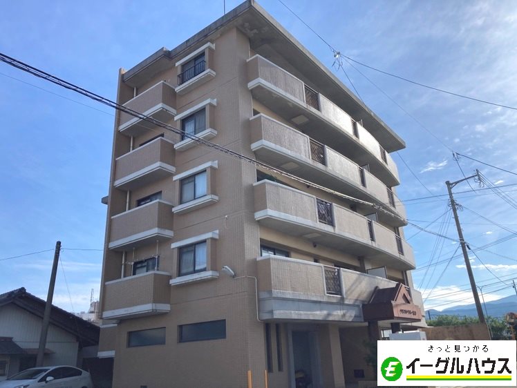 ウエストリバー基山 外観