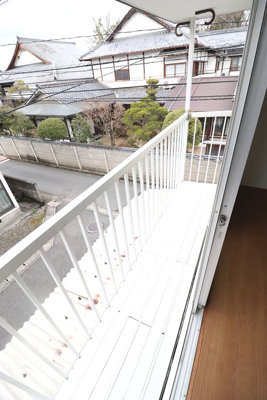 ウィステリア花月  ベランダ