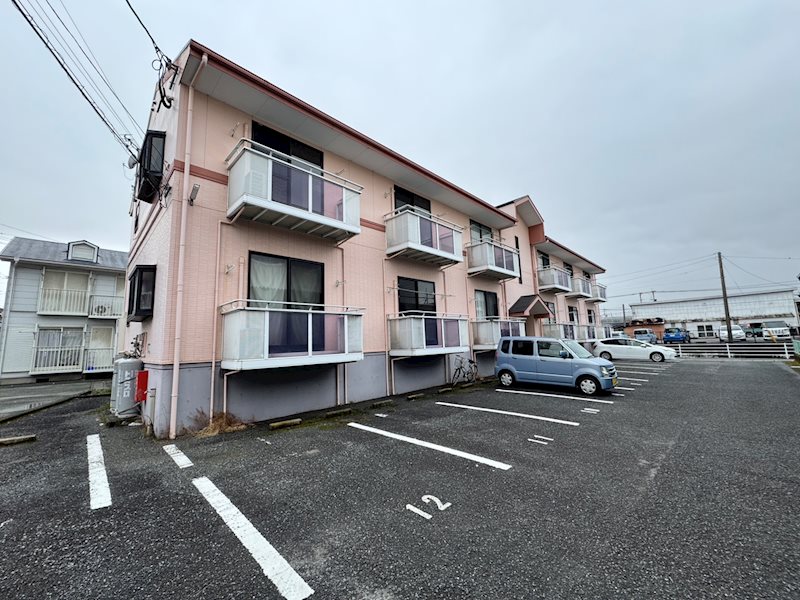 ウインザー今泉A 駐車場