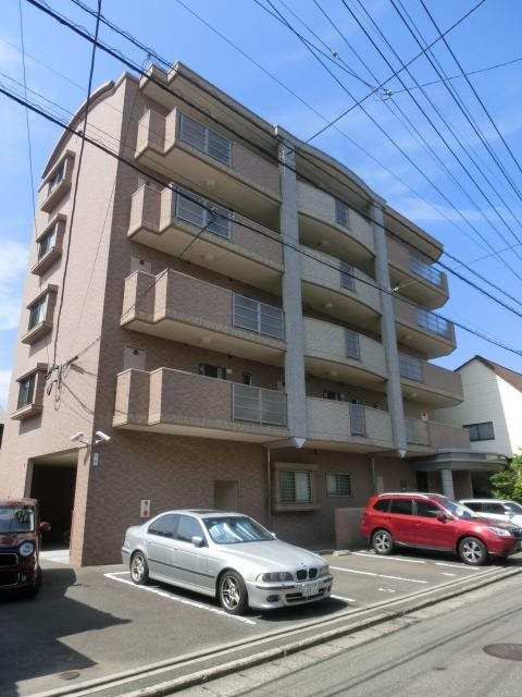 ハイムK.I二日市駅前 駐車場
