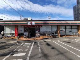 ハイムK.I二日市駅前 コンビニ