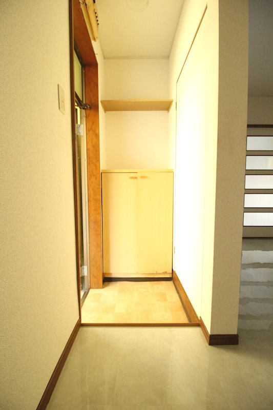 メゾンドみやきB棟 玄関