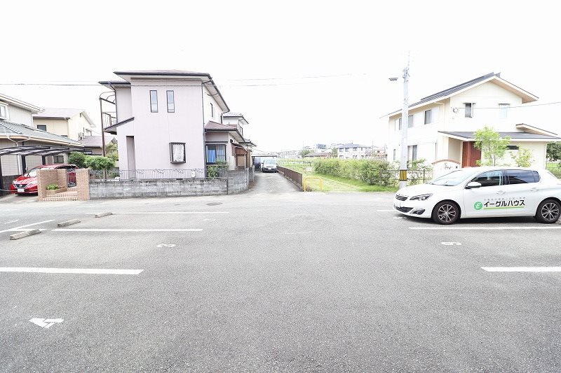 グリーンパーク・シャンテ 駐車場